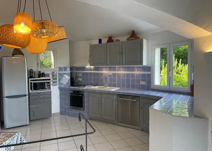 Maison & Piscine Privee Vue Panoramique Tres Calme Independant