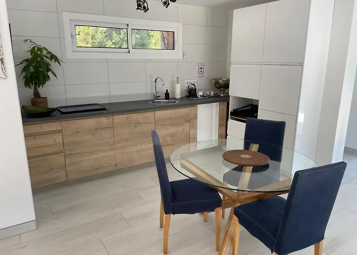 Maison & Piscine Privee Vue Panoramique Tres Calme Independant