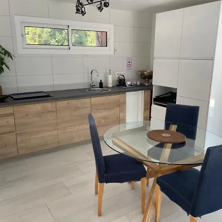 Maison&piscine Privée Vue Panoramique Très Calme Indépendant