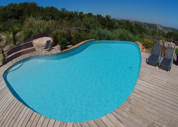 Maison & Piscine Privee Vue Panoramique Tres Calme Independant Holiday home *