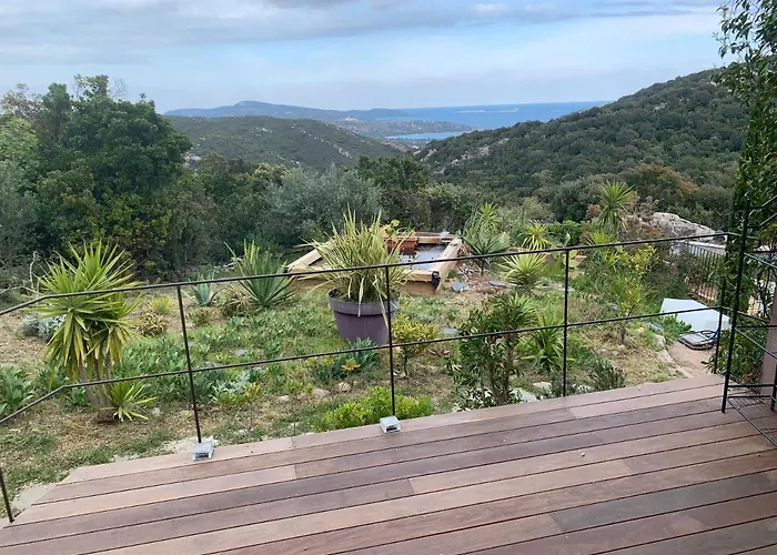 Maison&piscine Privée Vue Panoramique Très Calme Indépendant Сasa de vacaciones Porto Vecchio