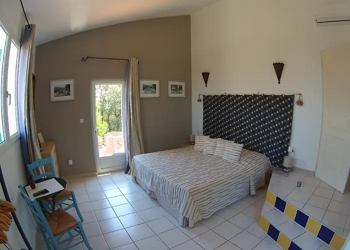 Maison&piscine Privée Vue Panoramique Très Calme Indépendant *