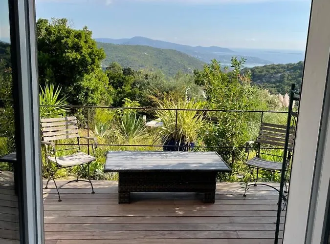 Holiday home Maison & Piscine Privee Vue Panoramique Tres Calme Independant