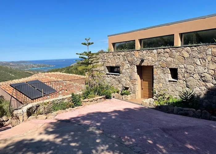 Holiday home Maison & Piscine Privee Vue Panoramique Tres Calme Independant