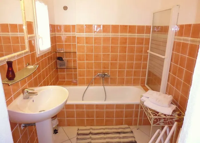 Maison&piscine Privée Vue Panoramique Très Calme Indépendant *